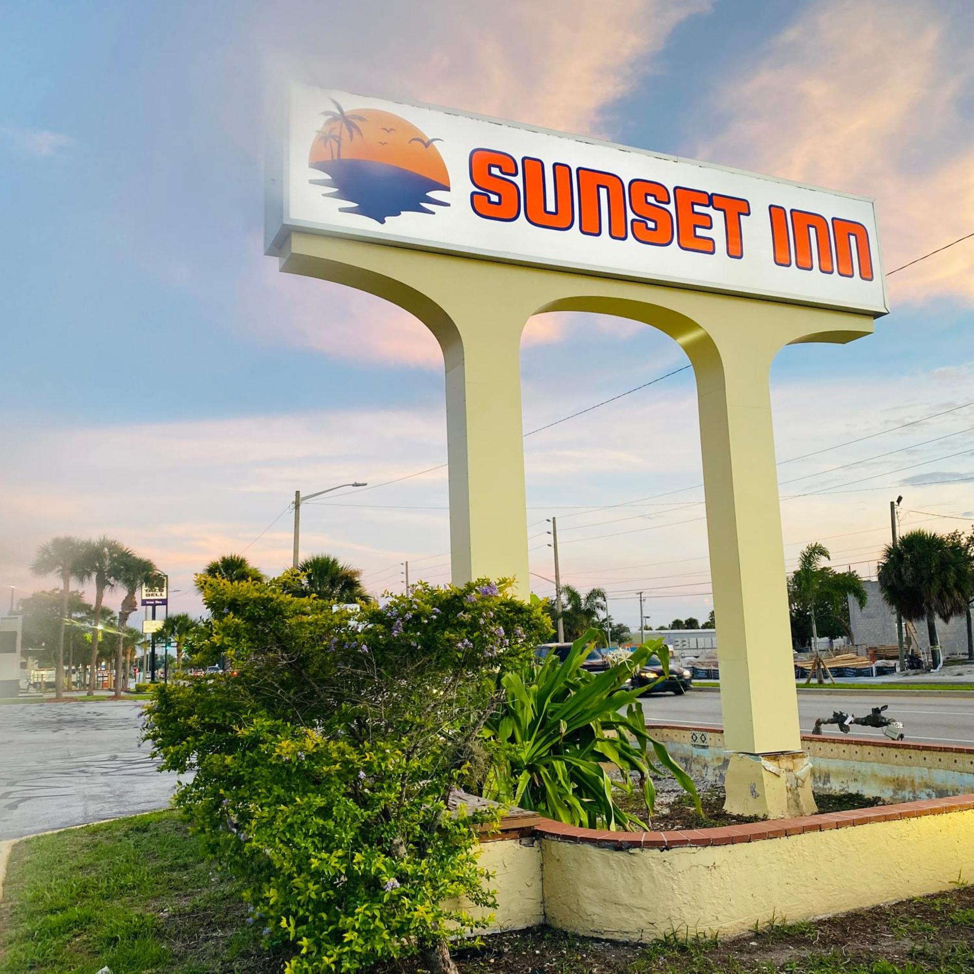 Sunset Inn- Fort Pierce, Fl Екстер'єр фото