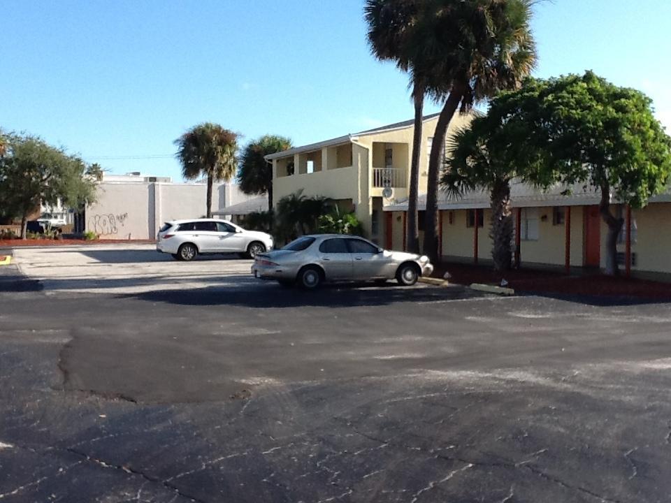 Sunset Inn- Fort Pierce, Fl Екстер'єр фото
