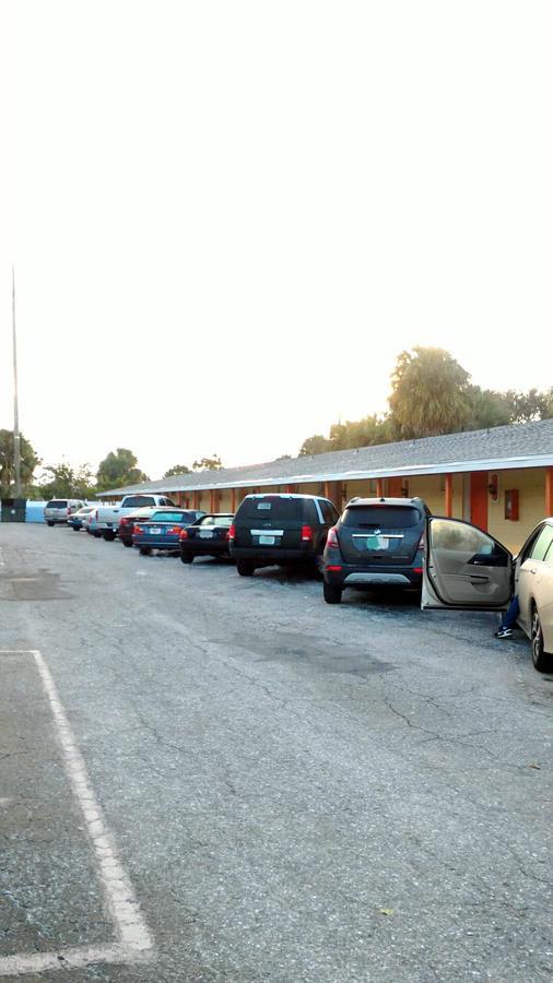Sunset Inn- Fort Pierce, Fl Екстер'єр фото