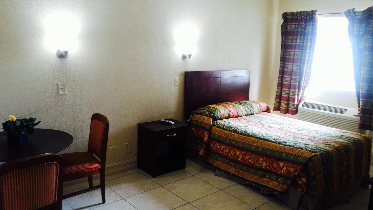 Sunset Inn- Fort Pierce, Fl Екстер'єр фото