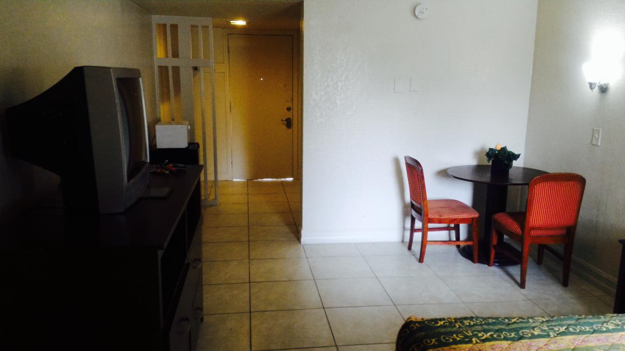 Sunset Inn- Fort Pierce, Fl Екстер'єр фото