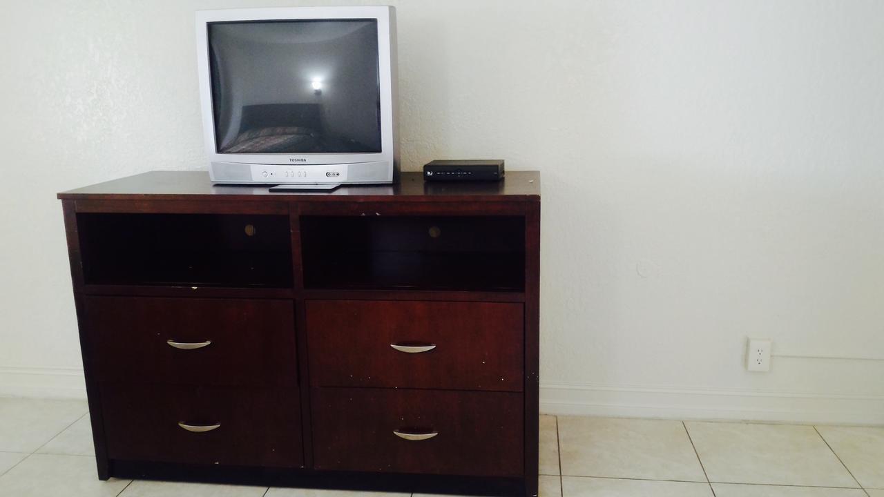 Sunset Inn- Fort Pierce, Fl Екстер'єр фото