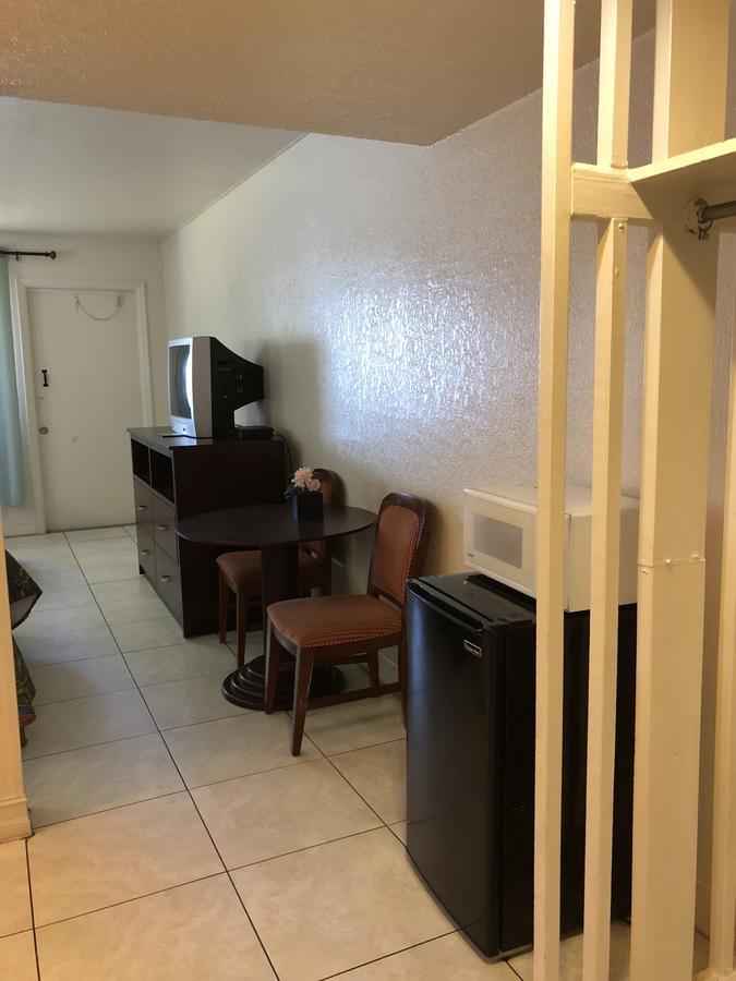 Sunset Inn- Fort Pierce, Fl Екстер'єр фото