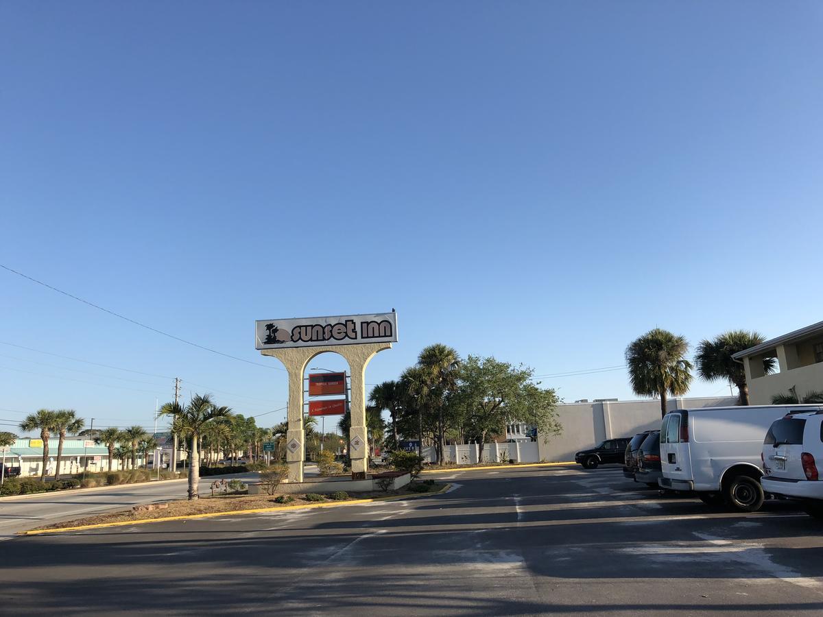 Sunset Inn- Fort Pierce, Fl Екстер'єр фото