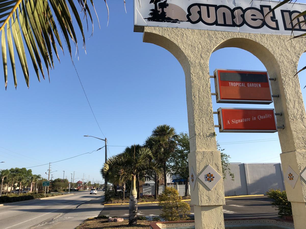 Sunset Inn- Fort Pierce, Fl Екстер'єр фото