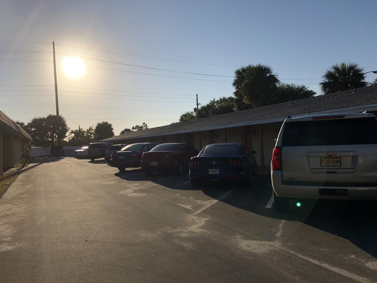 Sunset Inn- Fort Pierce, Fl Екстер'єр фото