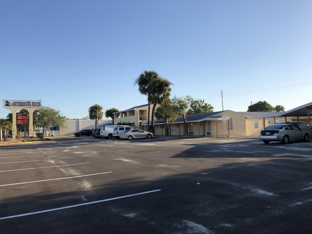Sunset Inn- Fort Pierce, Fl Екстер'єр фото